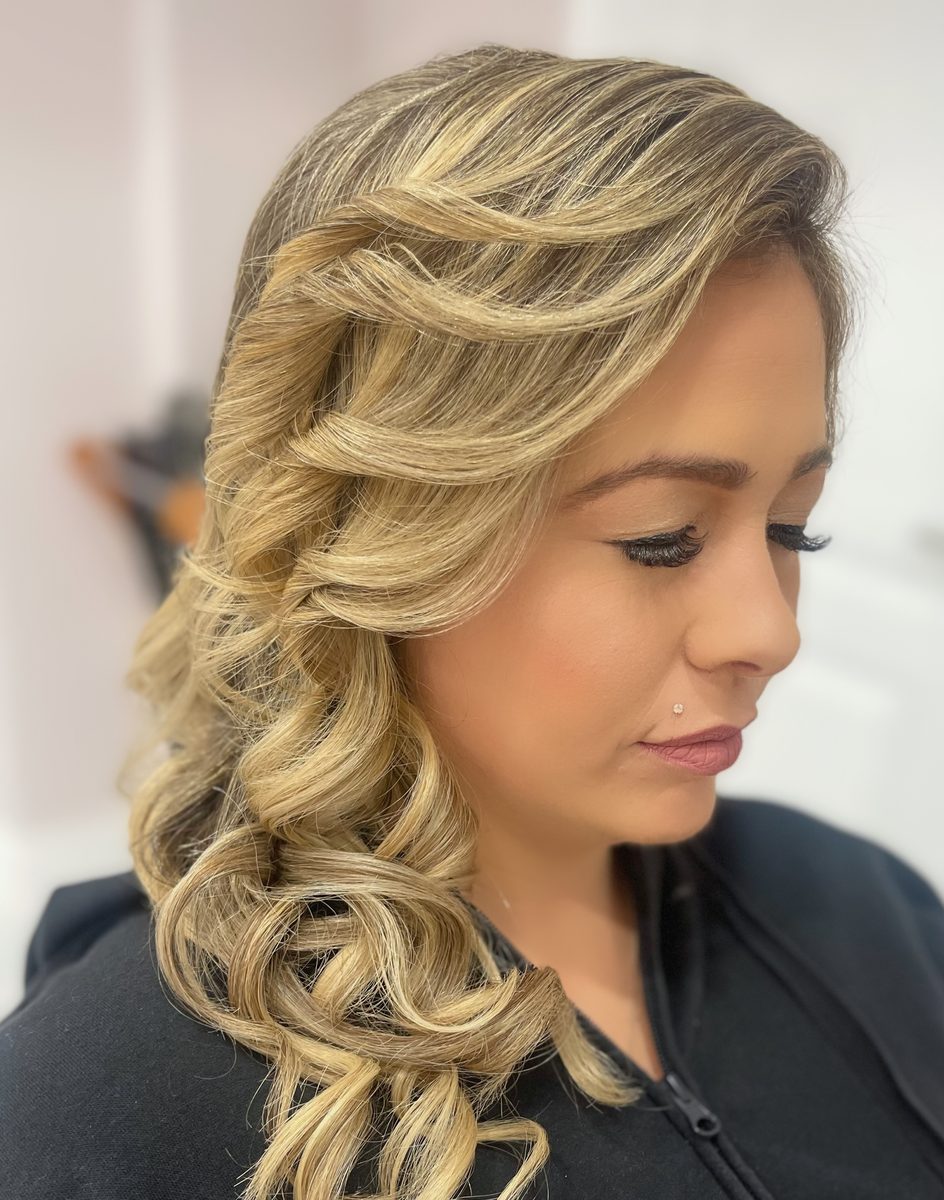 Blonde side-swept curls